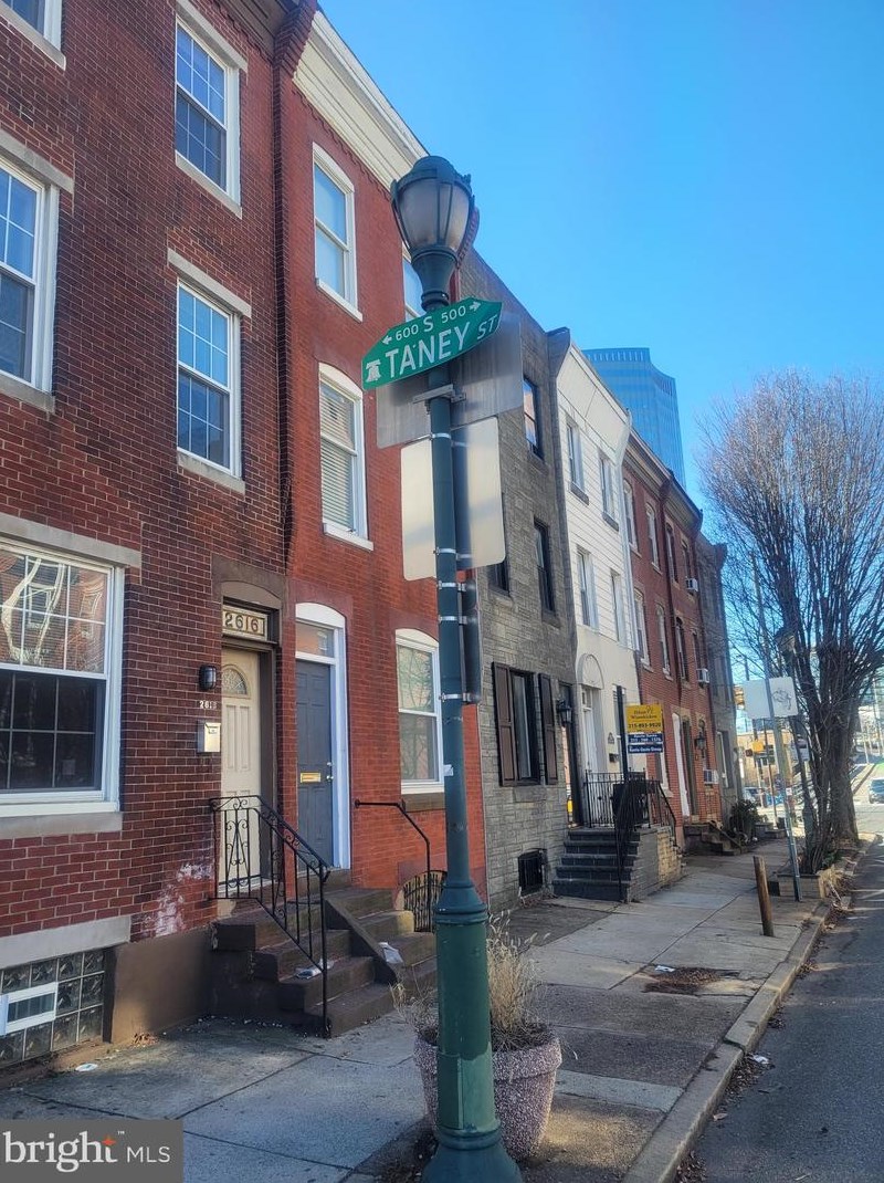 2616 South St, Philadelphia, PA 19146