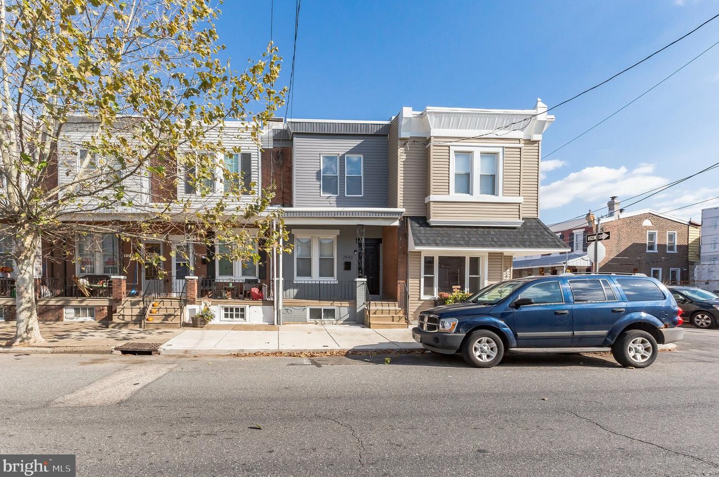 2543 Lefevre St, Philadelphia, PA 19137-1727