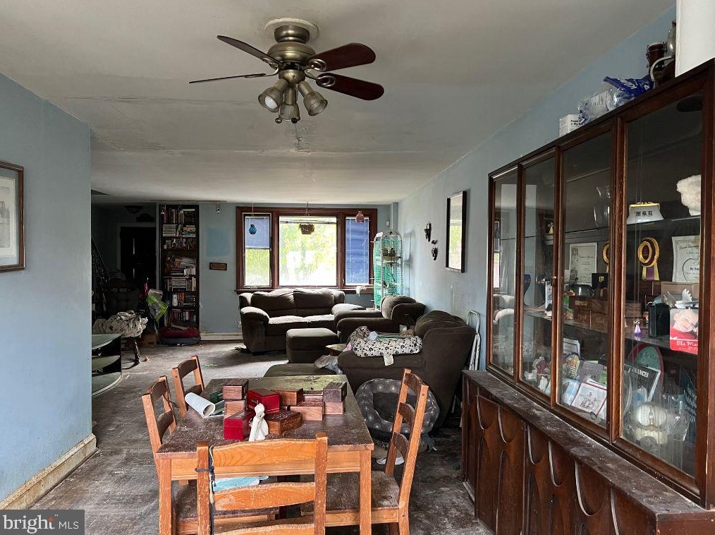 7521 Malvern Ave, Philadelphia, PA 19151-2815