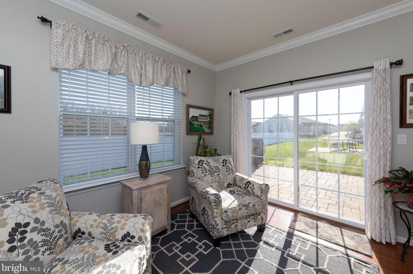 15159 Sunflower Dr, Philadelphia PA 19116-1310 exterior