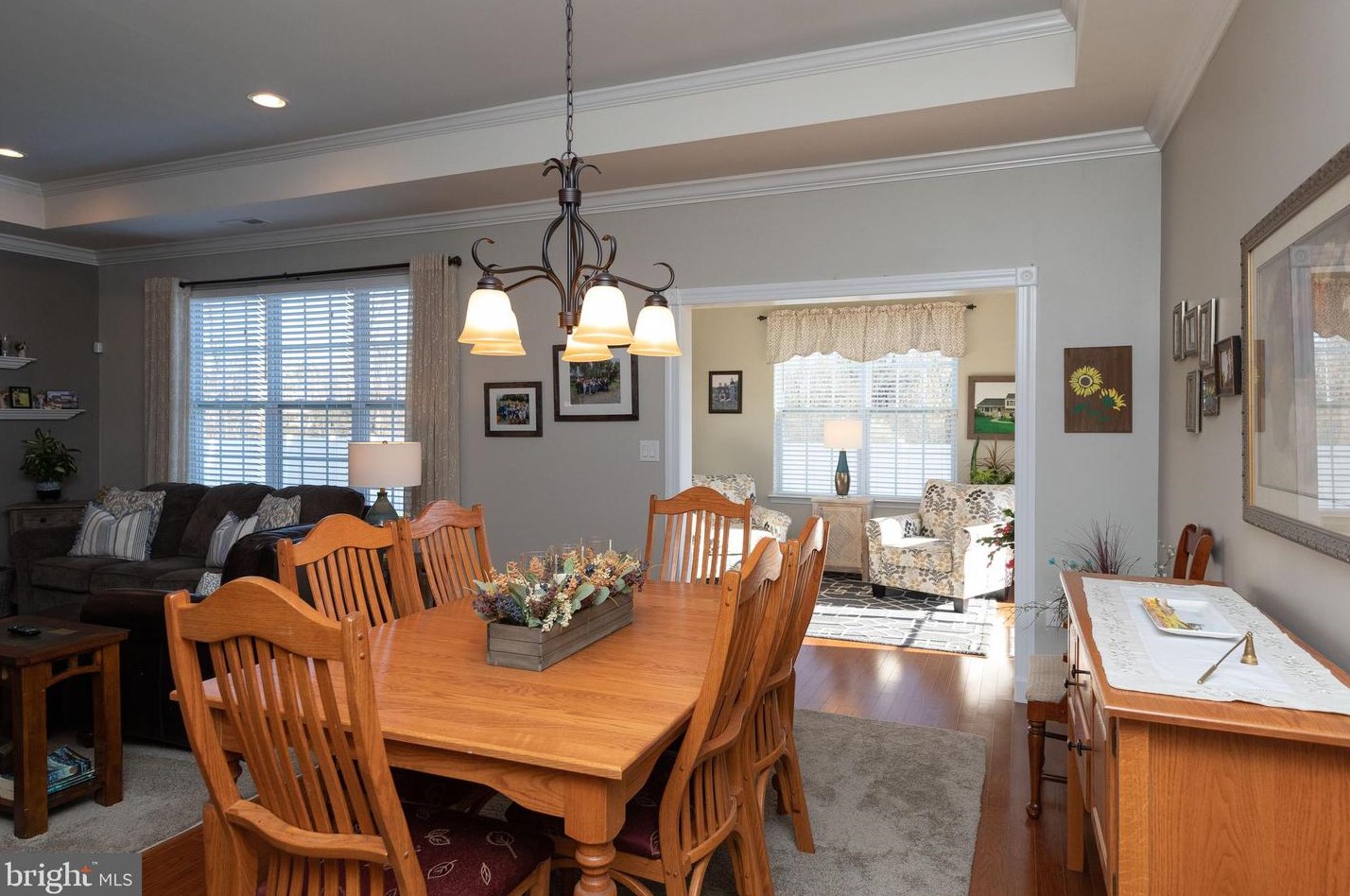 15159 Sunflower Dr, Philadelphia PA 19116-1310 exterior