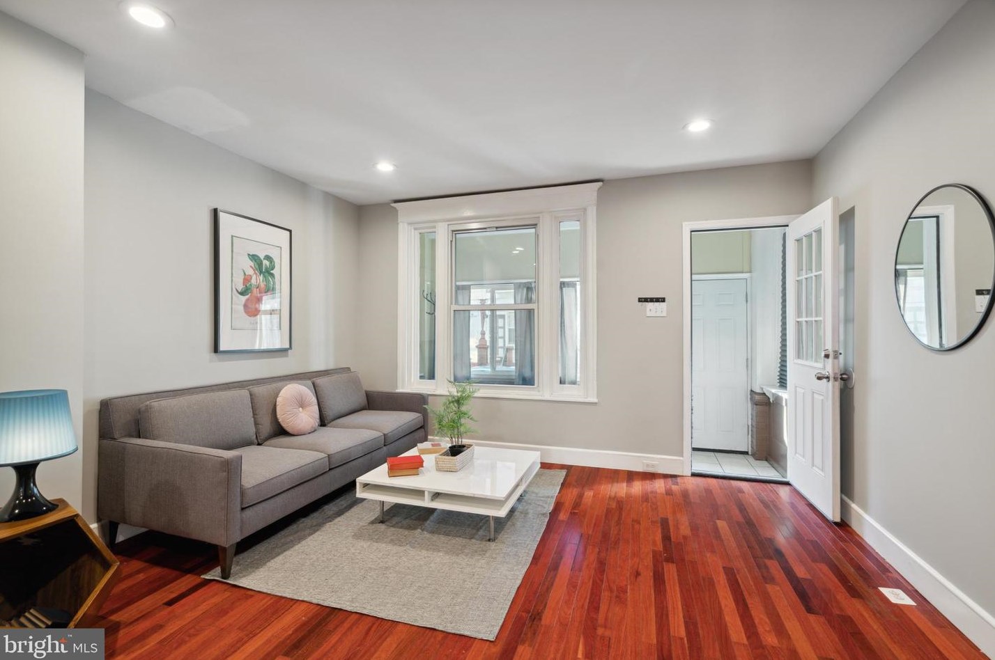 2307 Hemberger St, Philadelphia, PA 19145-3314
