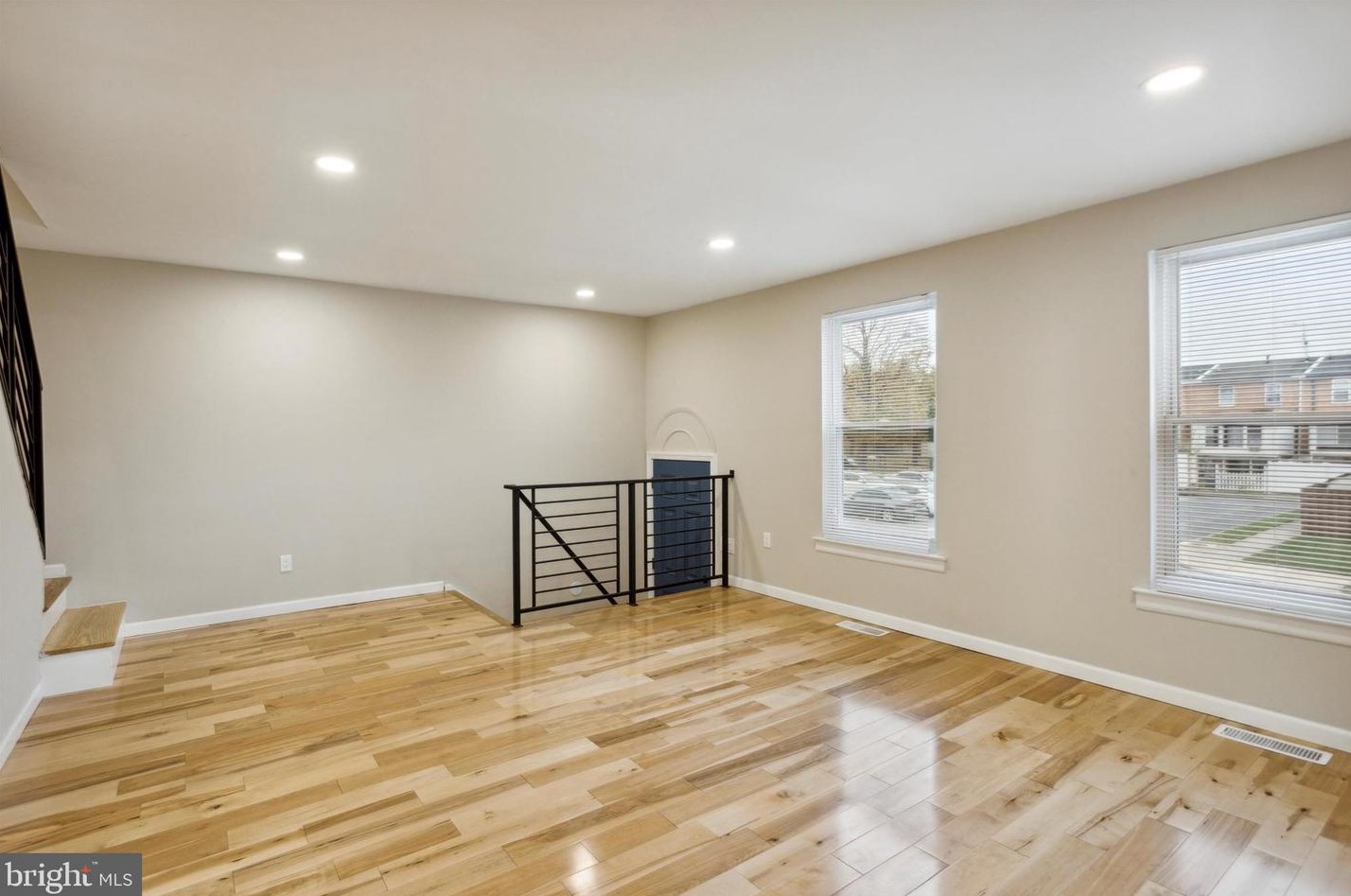 7709 Delphi Pl, Philadelphia PA  19153-1737 exterior