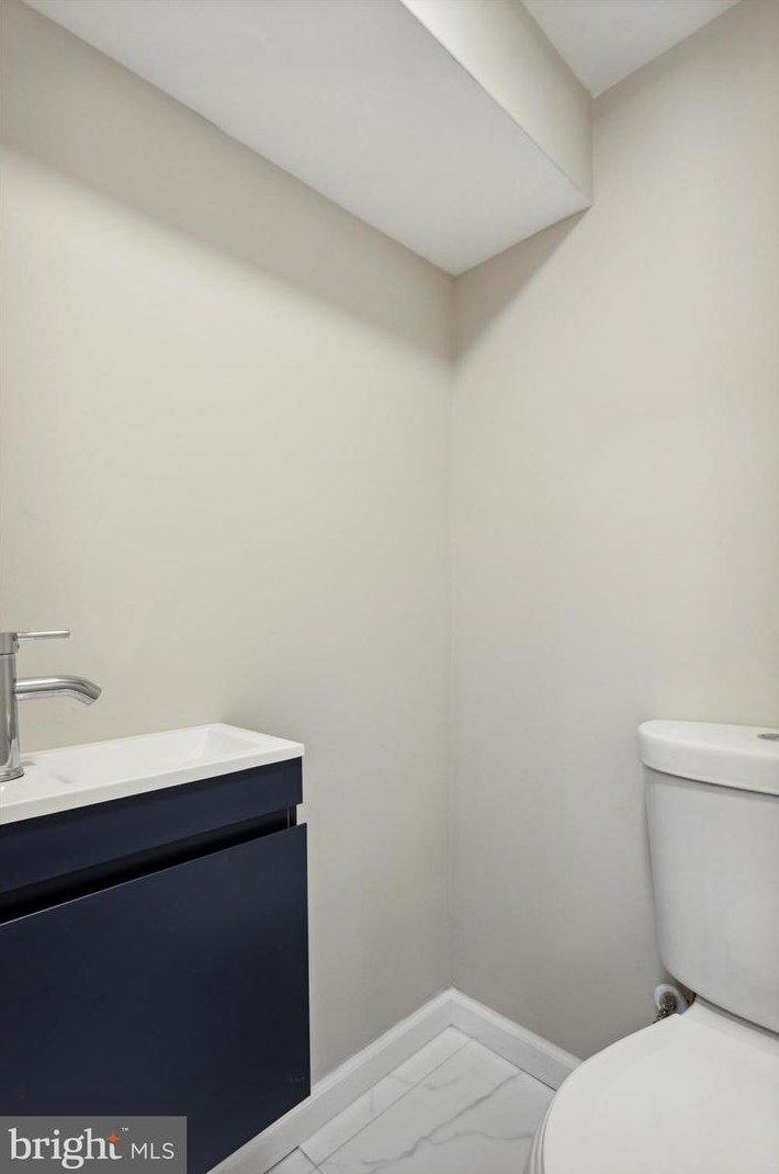 7709 Delphi Pl, Philadelphia PA  19153-1737 exterior