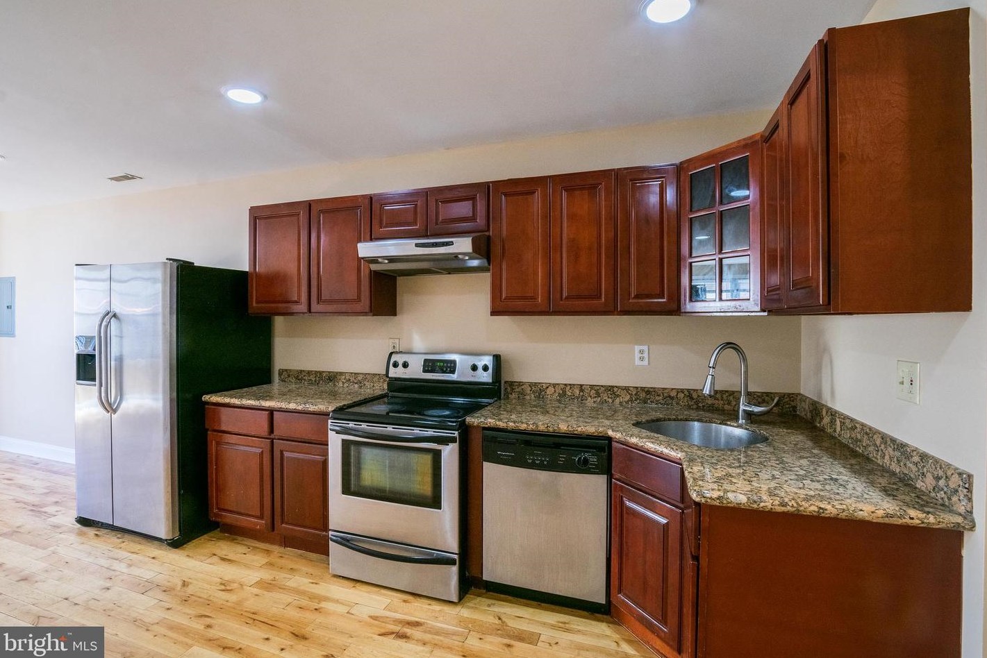1002 S 20th St #unit 2, Philadelphia, PA 19146
