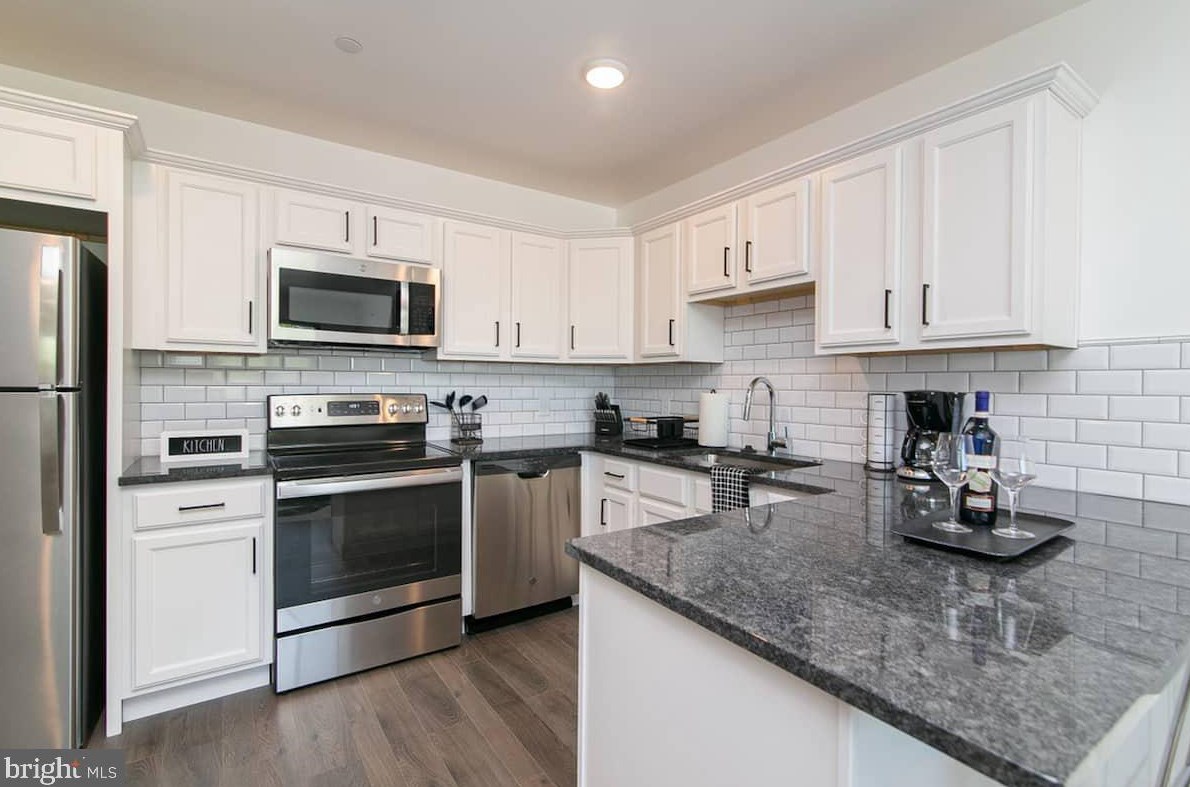 6778 Ridge Ave #502, Philadelphia, PA 19128