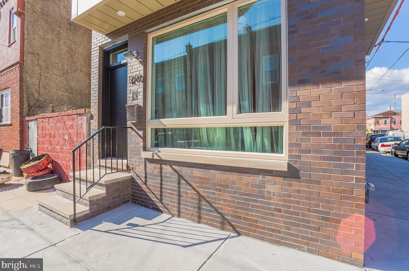1240 Bonsall St, Philadelphia PA  19146-4137 exterior