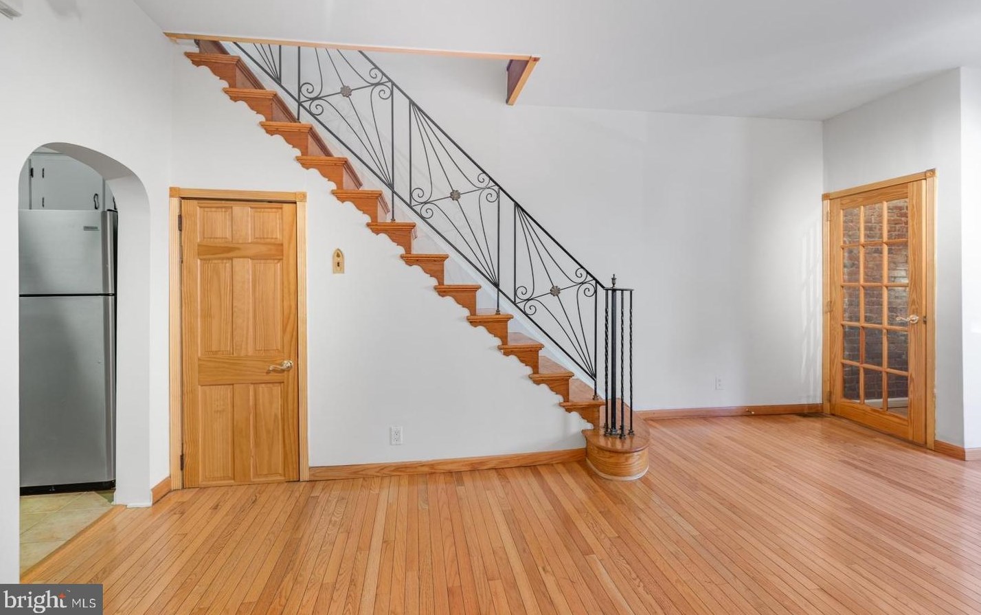 2416 Watts St, Philadelphia PA  19148-3527 exterior