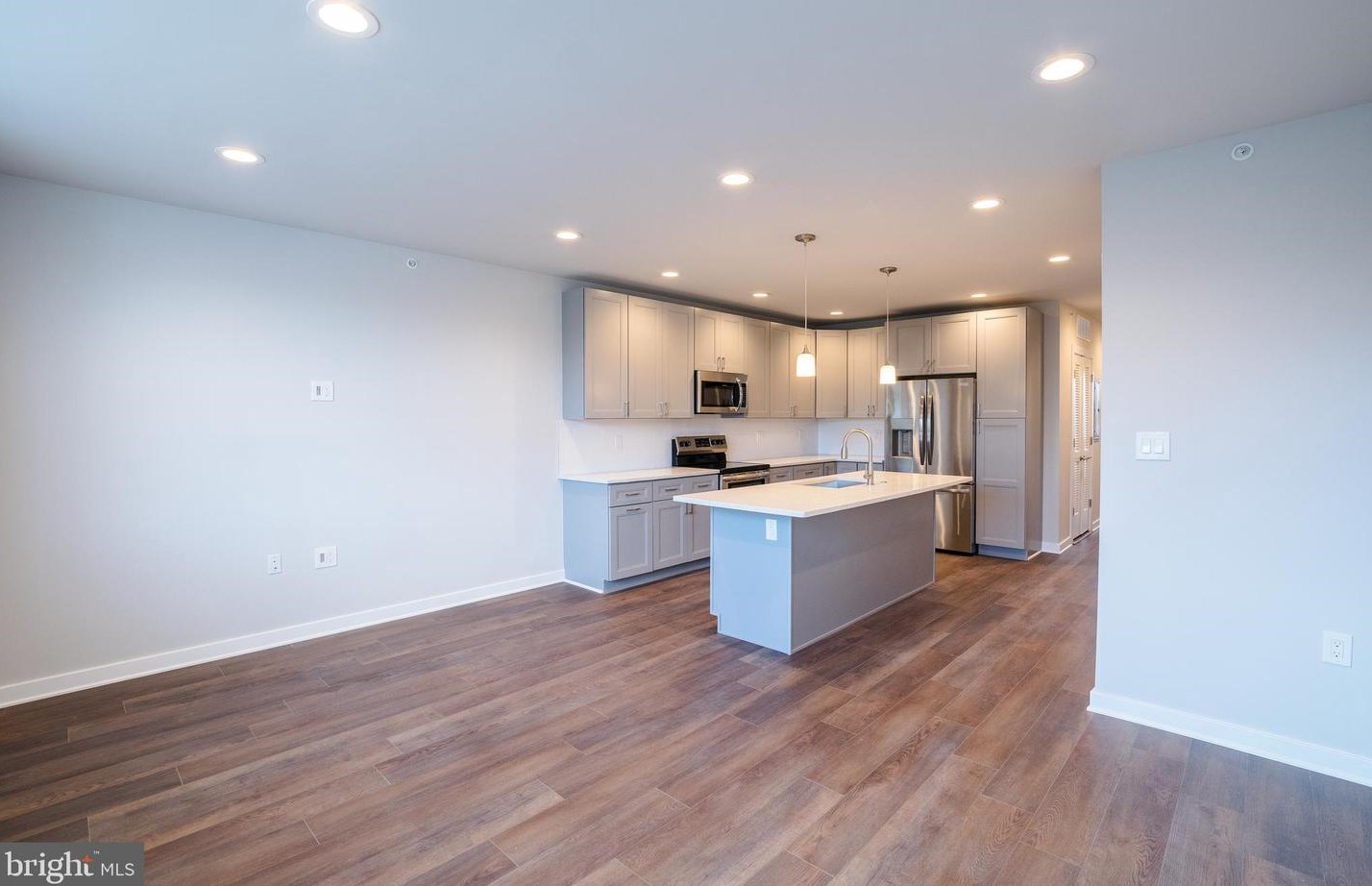 1608 N 27th St #unit B, Philadelphia, PA 19121