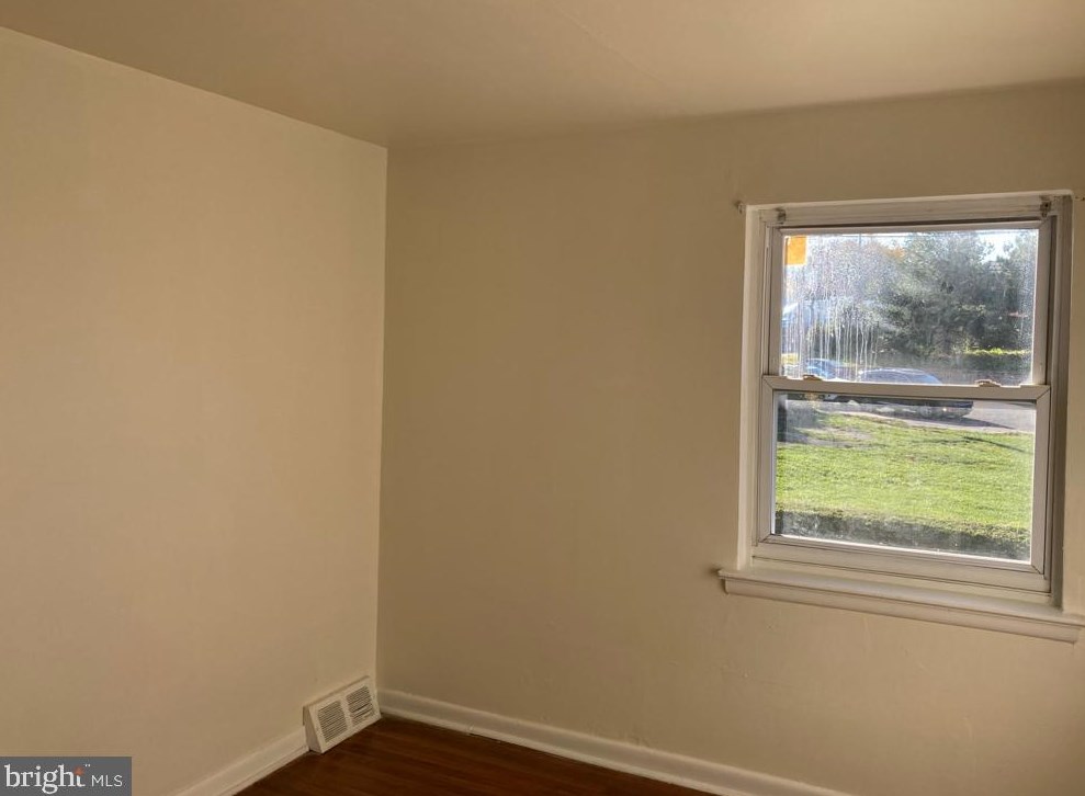7262 Mansfield Ave #1st Floor, Philadelphia, PA 19138