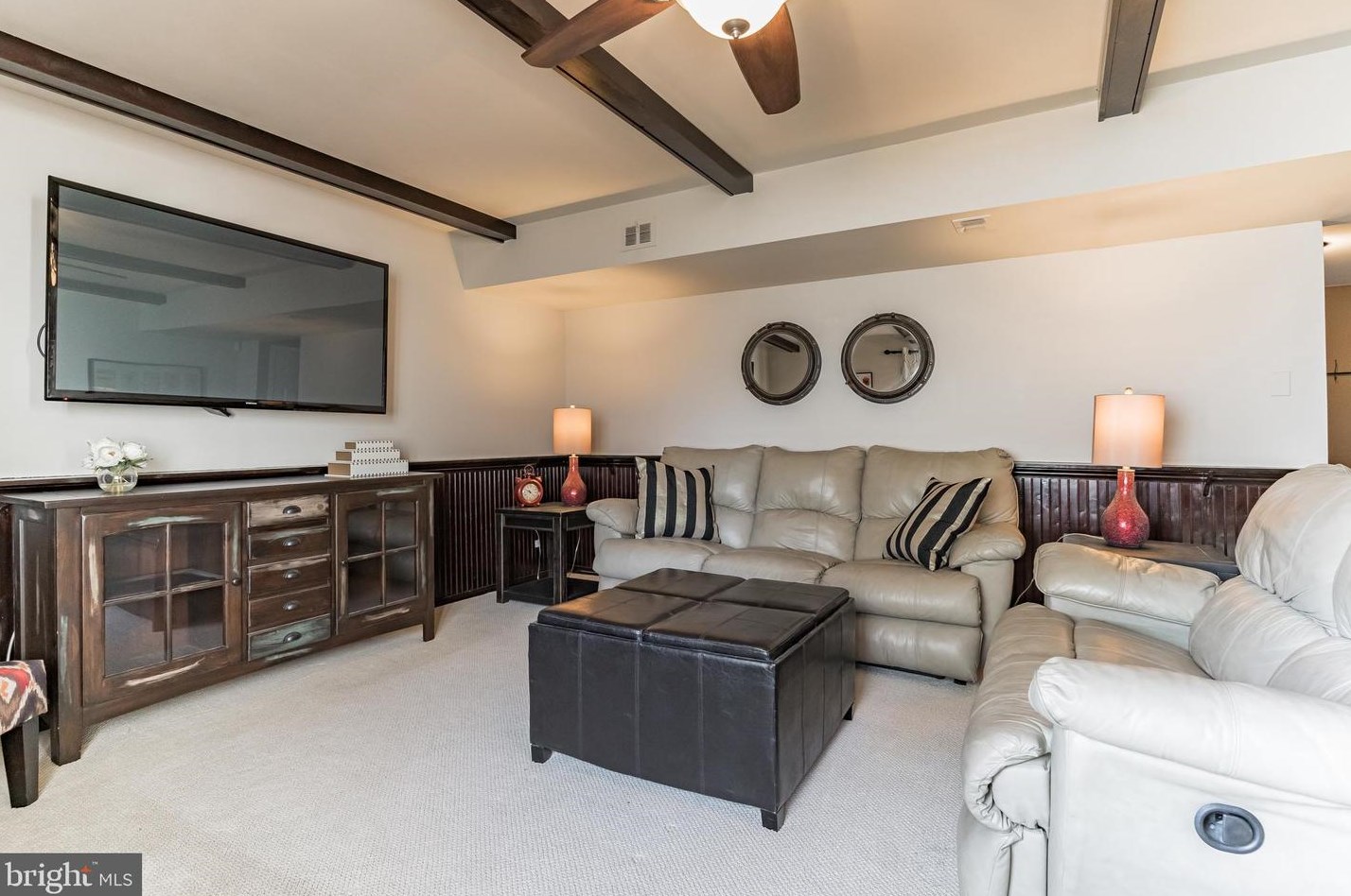 541 Wigard Ave, Philadelphia PA 19128-0041 exterior