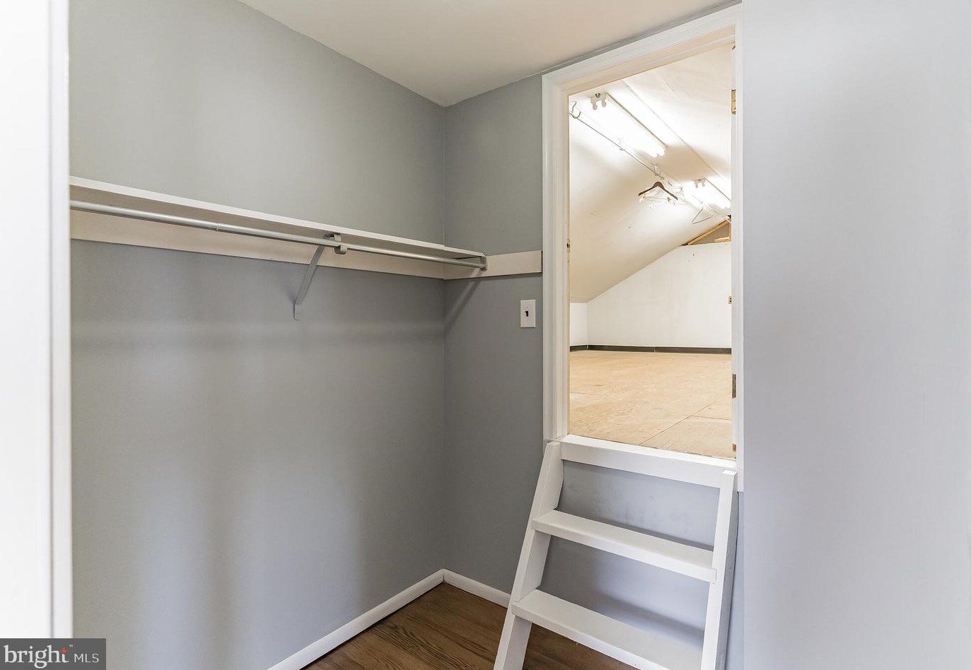 541 Wigard Ave, Philadelphia PA 19128-0041 exterior