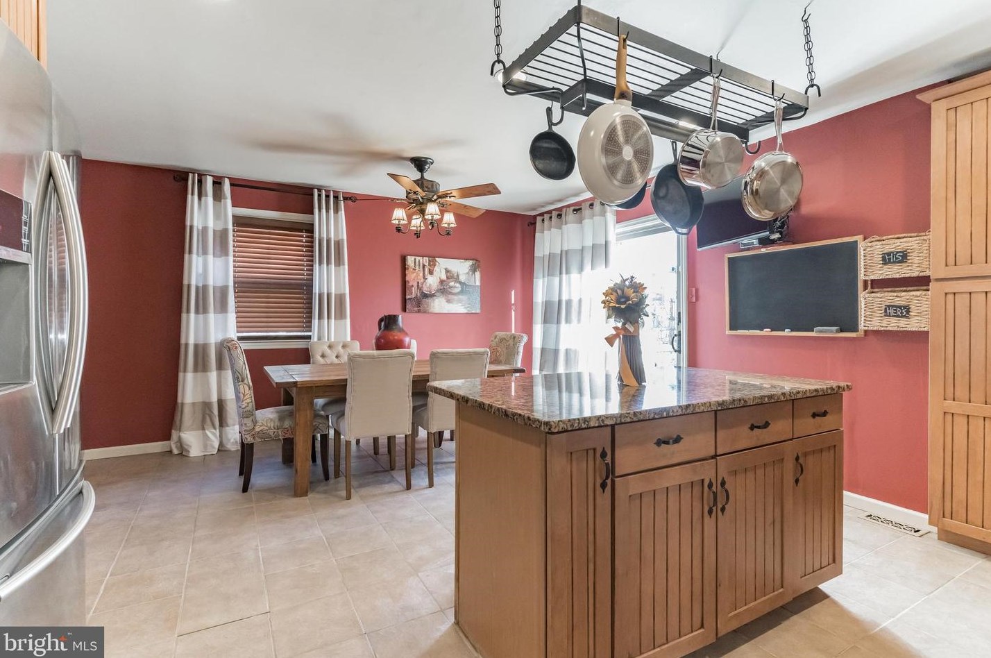 541 Wigard Ave, Philadelphia PA 19128-0041 exterior