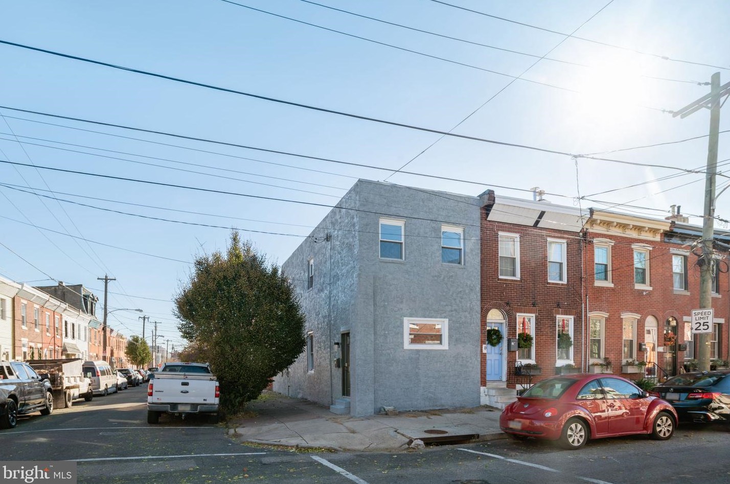 2439 Memphis St, Philadelphia, PA 19125-2122