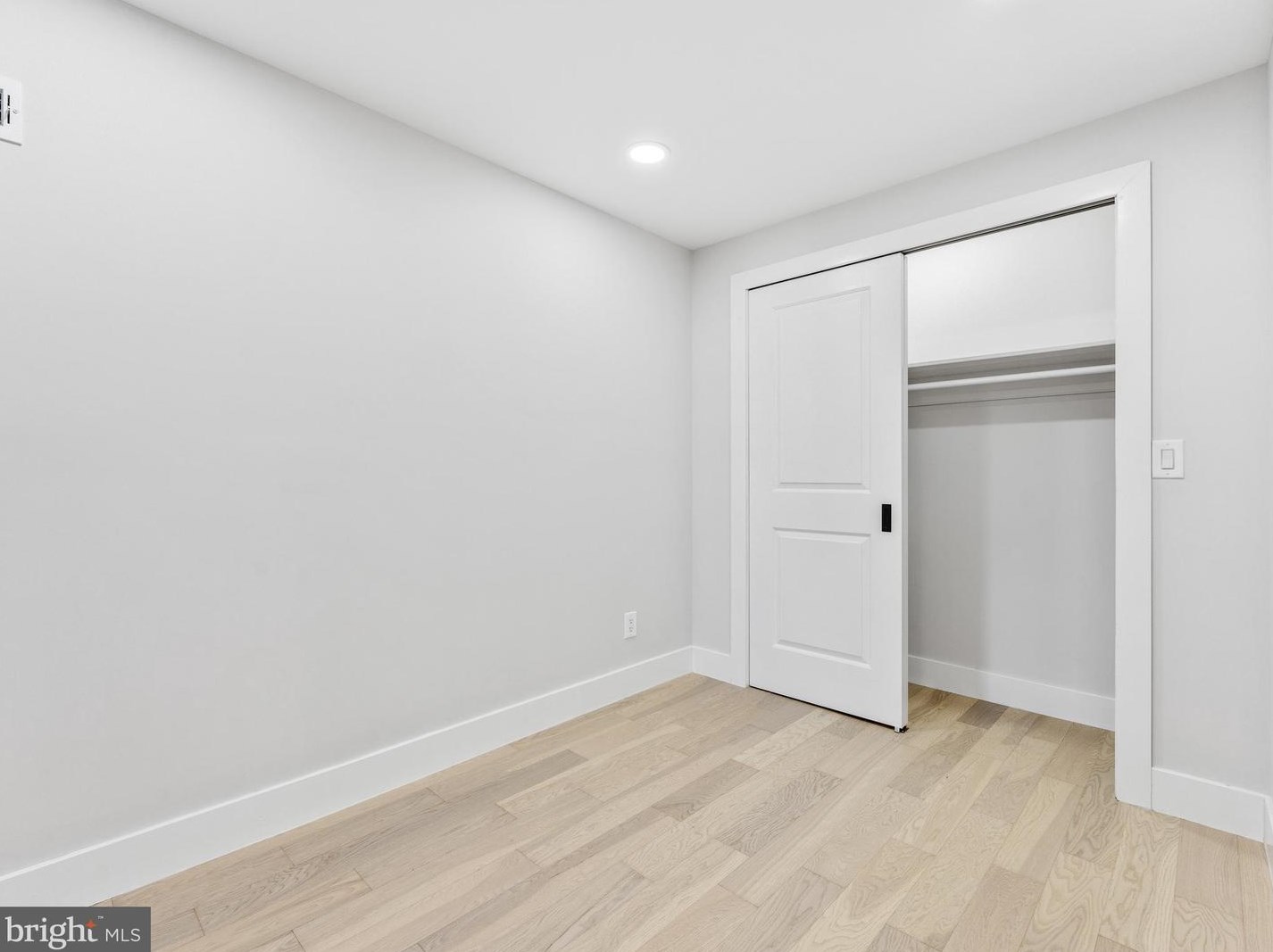 211 Mifflin St, Philadelphia PA  19148-1920 exterior