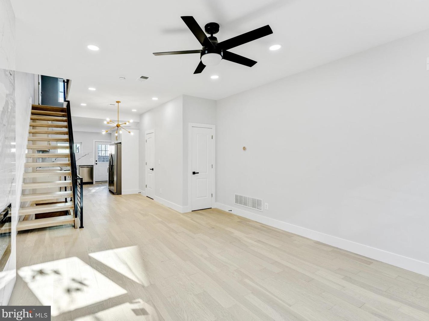 211 Mifflin St, Philadelphia PA  19148-1920 exterior