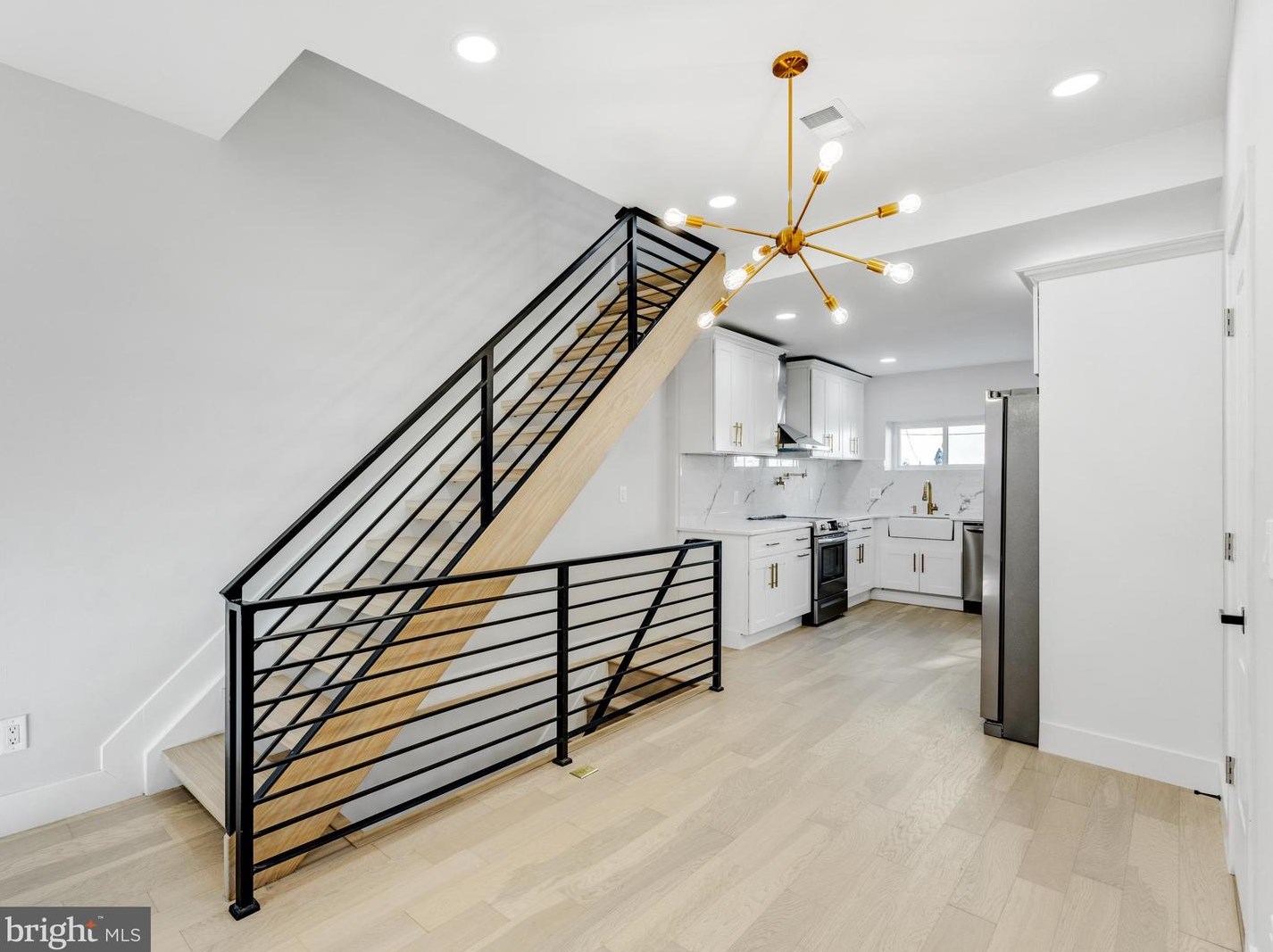 211 Mifflin St, Philadelphia PA  19148-1920 exterior