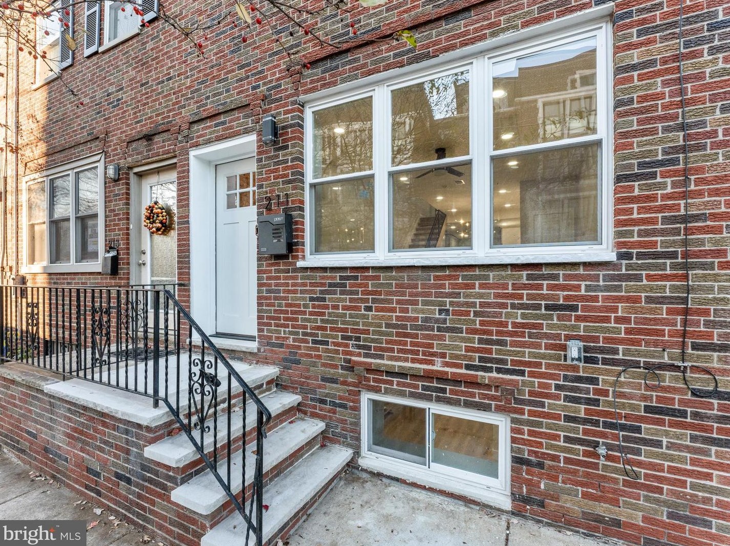 211 Mifflin St, Philadelphia PA  19148-1920 exterior