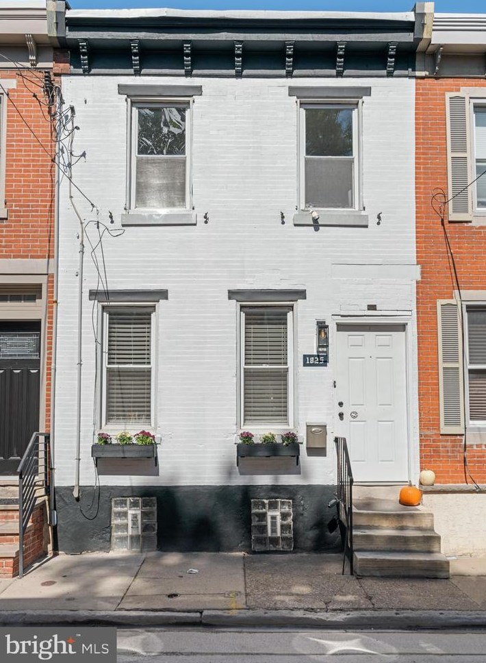 1825 Webster St, Philadelphia, PA 19146