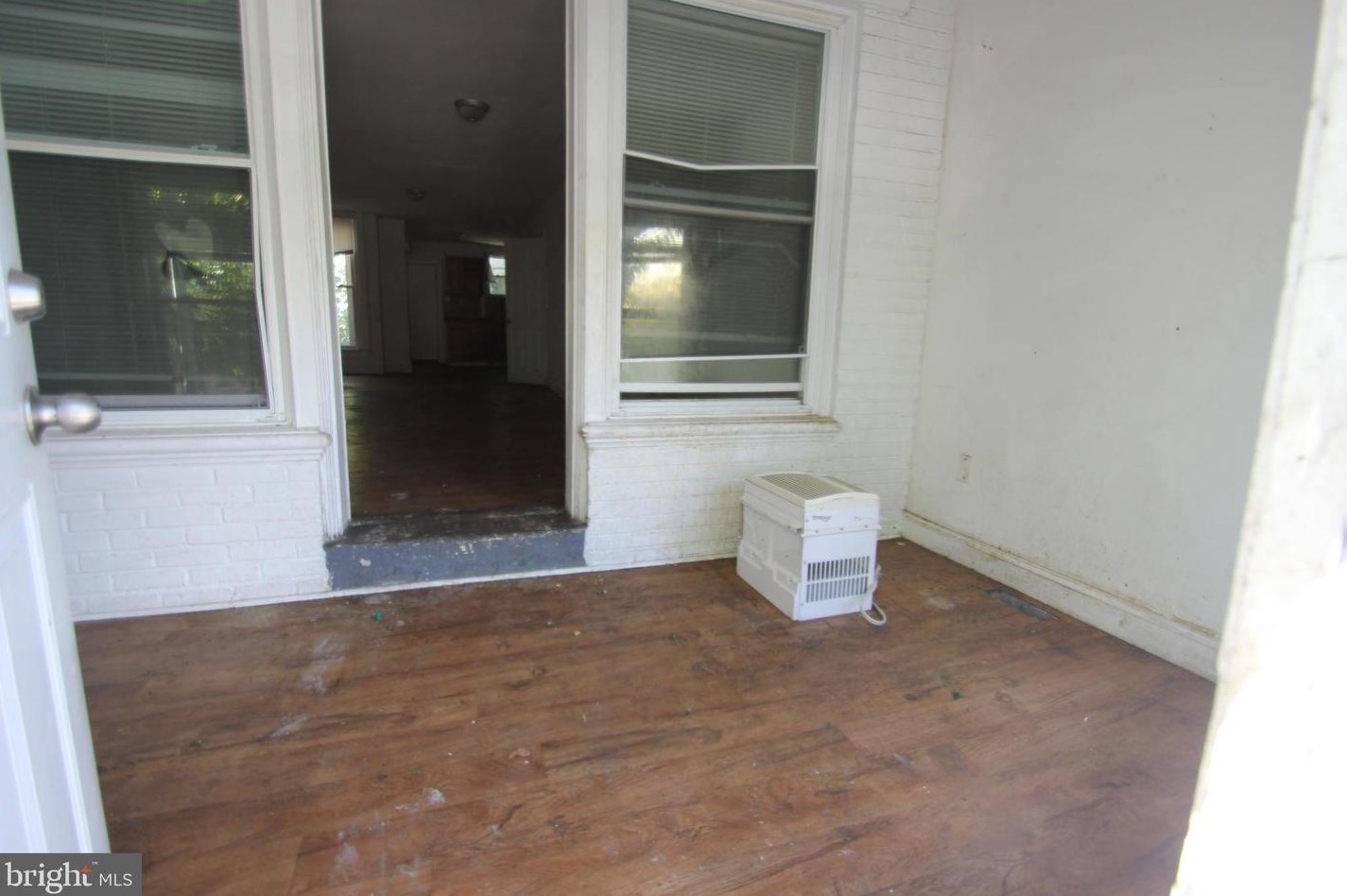 6544 Woodstock St, Philadelphia, PA 19138-3115