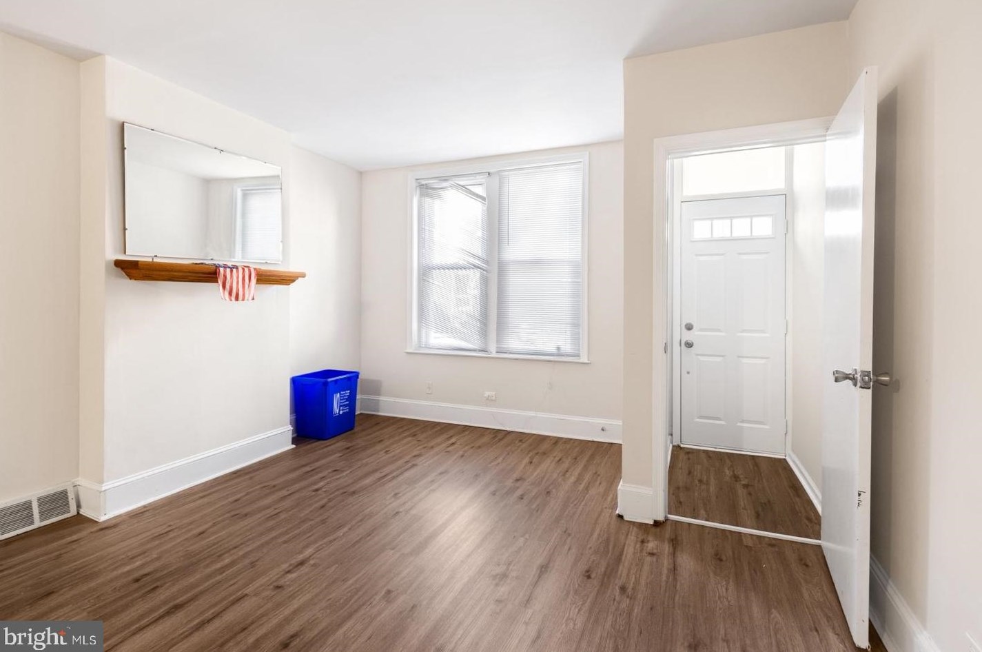 2419 Sartain St, Philadelphia PA  19148-3621 exterior