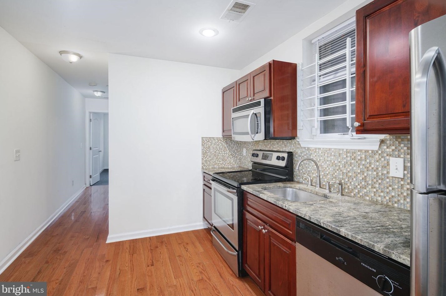 2353 Park Ave, Philadelphia, PA 19132-4560