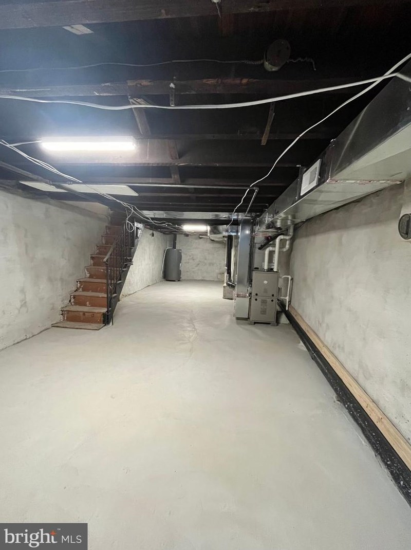 2404 Lambert St, Philadelphia PA  19145-4212 exterior
