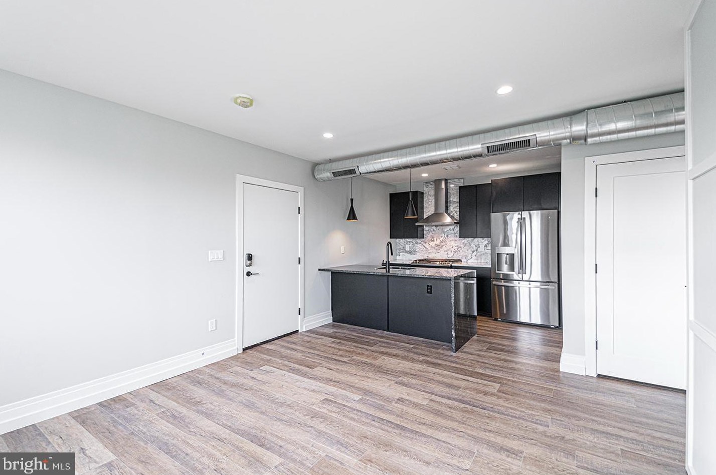 526 Brown St #unit 605, Philadelphia, PA 19123