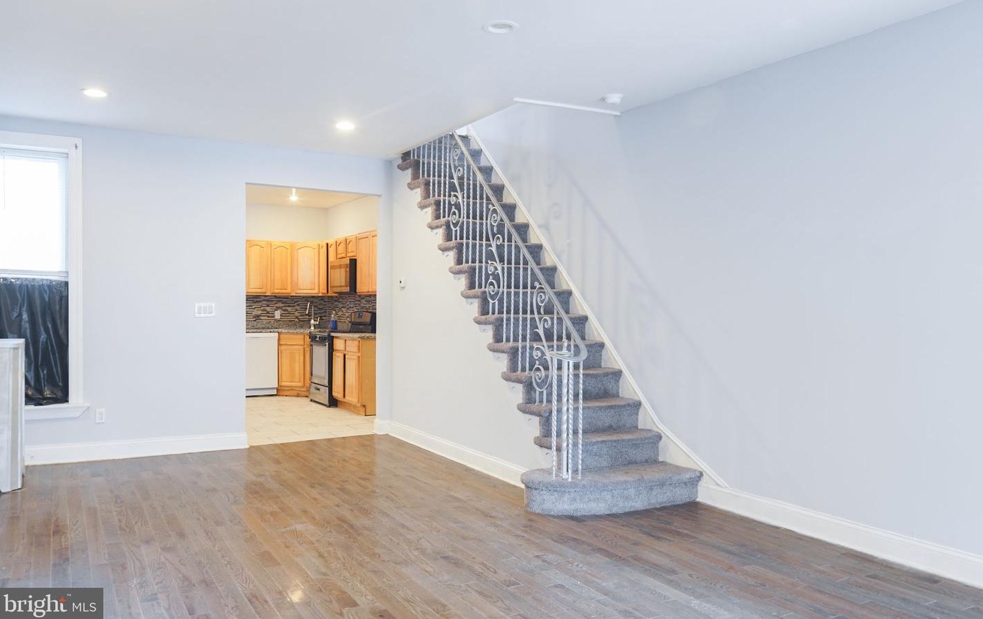 947 Ontario St, Philadelphia, PA 19134-1310