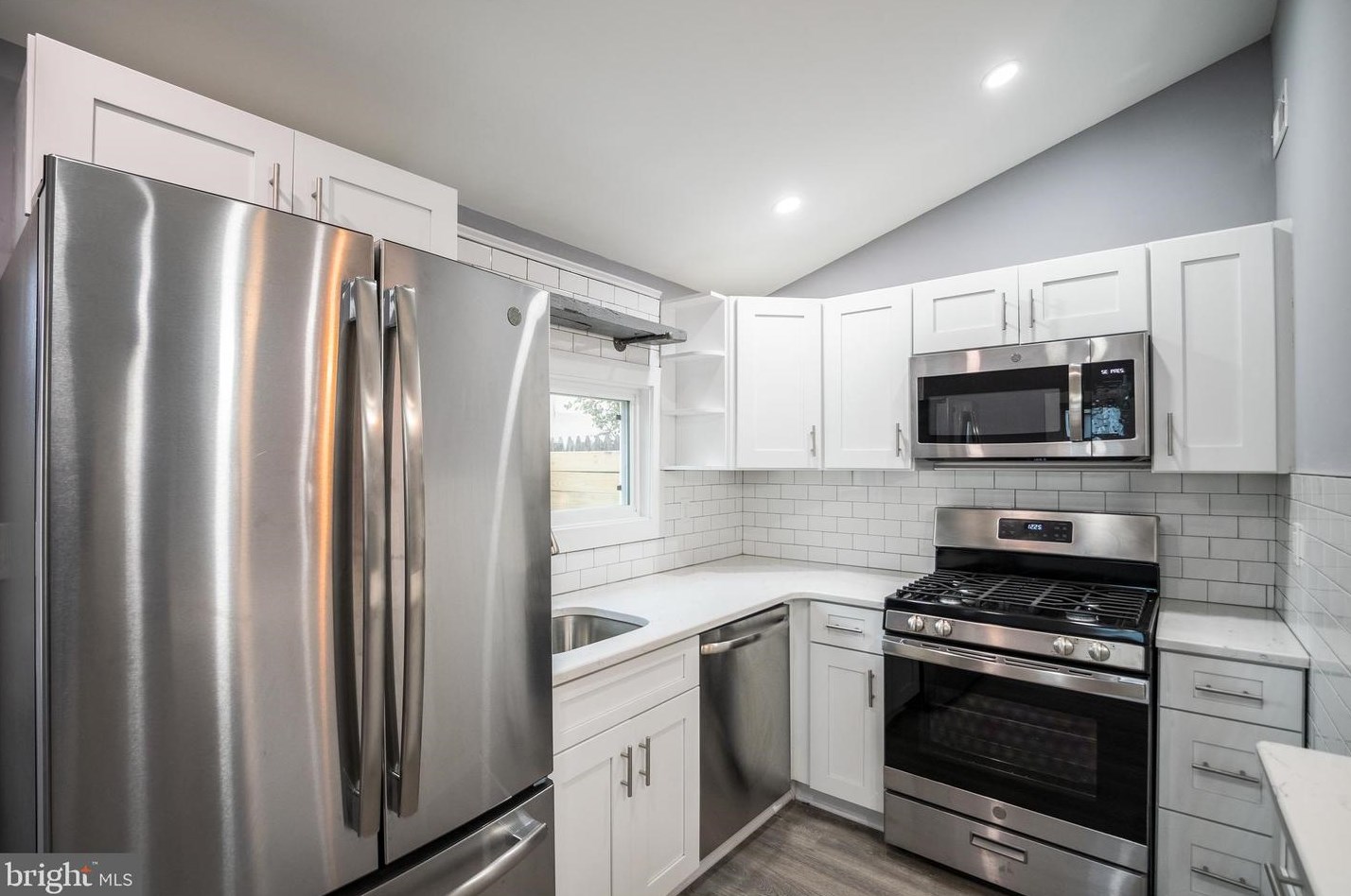 2320 Almond St, Philadelphia PA  19125-3638 exterior