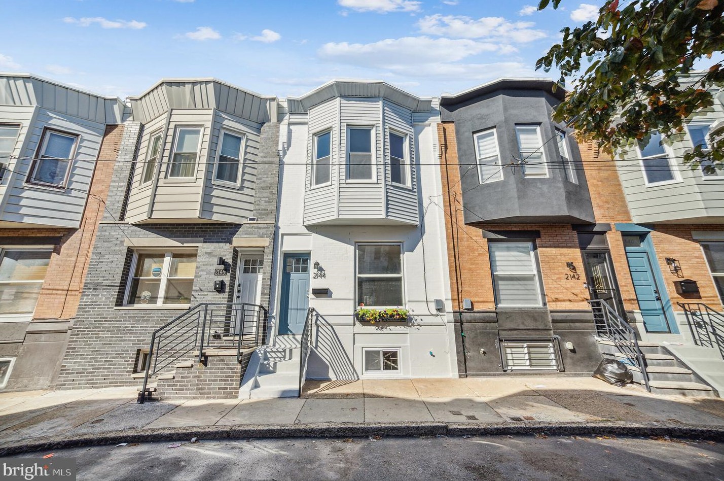 2144 Opal St, Philadelphia PA  19145-3606 exterior