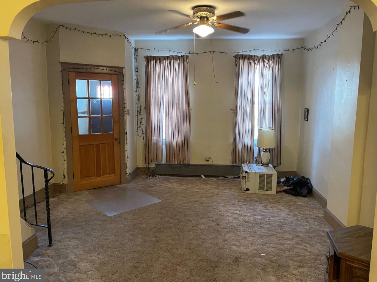2566 Westmoreland St, Philadelphia, PA 19129-0013