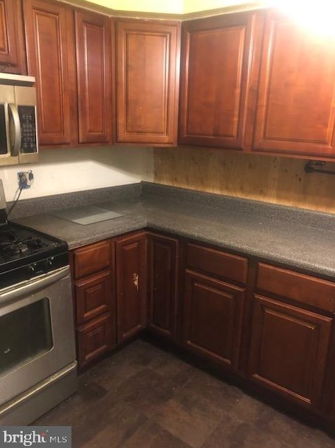 4366 Richmond St, Philadelphia, PA 19137-1912