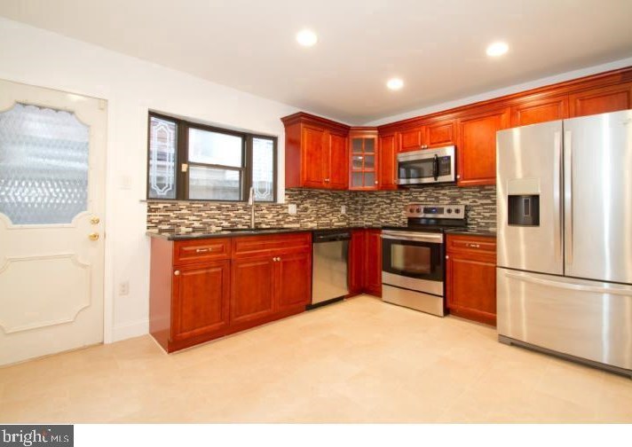 1124 Cantrell St, Philadelphia, PA 19148