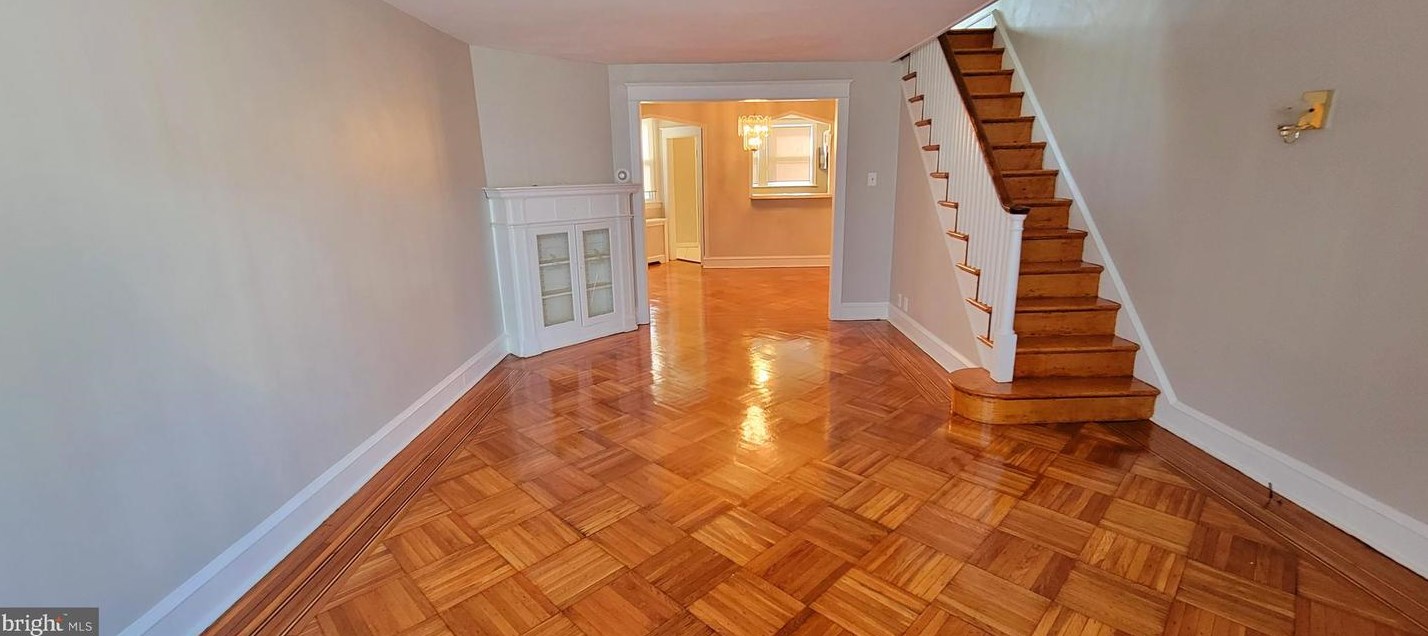 562 Rosalie St, Philadelphia PA  19120-1233 exterior