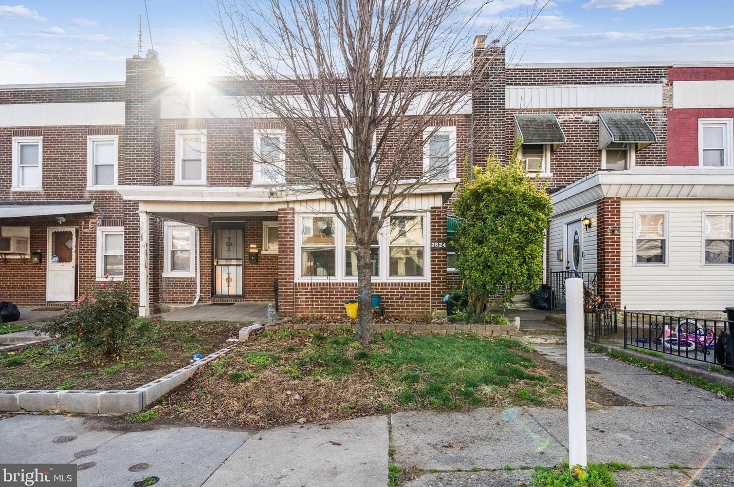 2524 Massey St, Philadelphia, PA 19142-2123