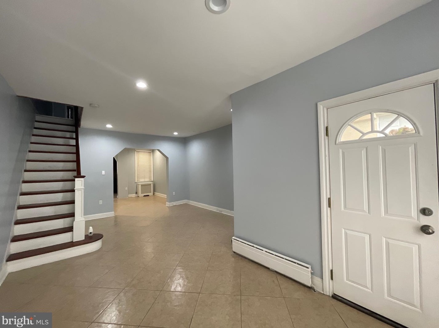 4733 Tampa St, Philadelphia, PA 19120-4621