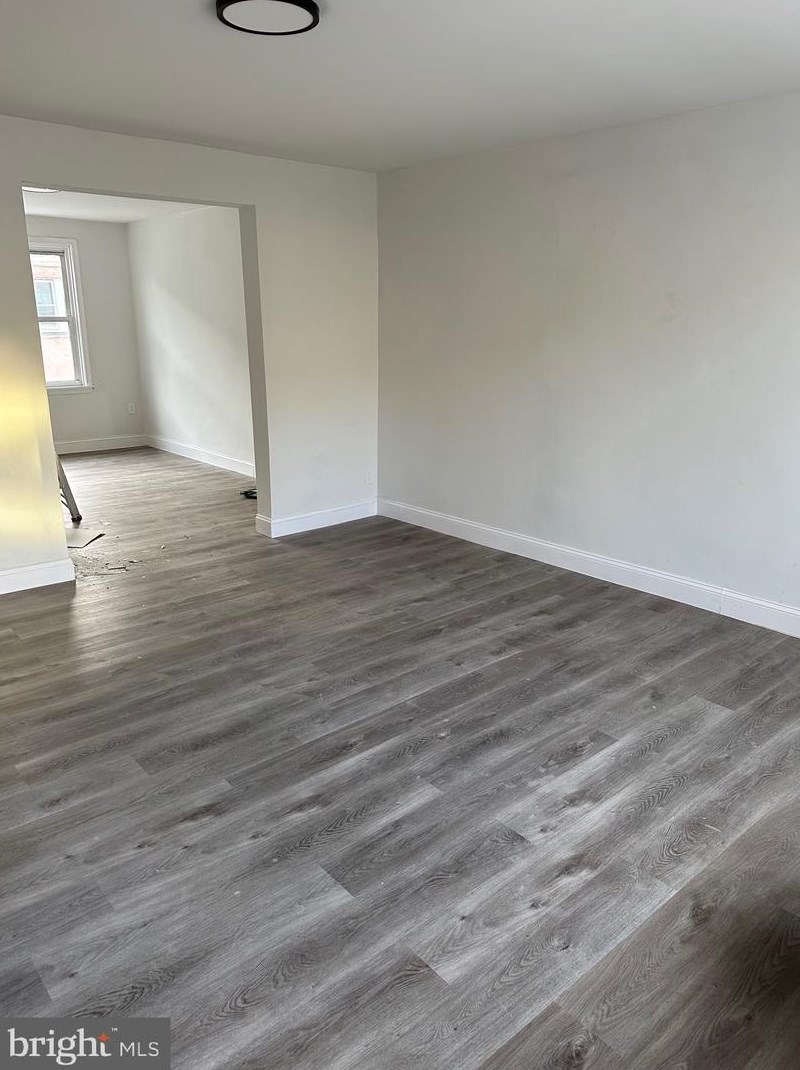 1334 Mckinley St, Philadelphia, PA 19111-5820