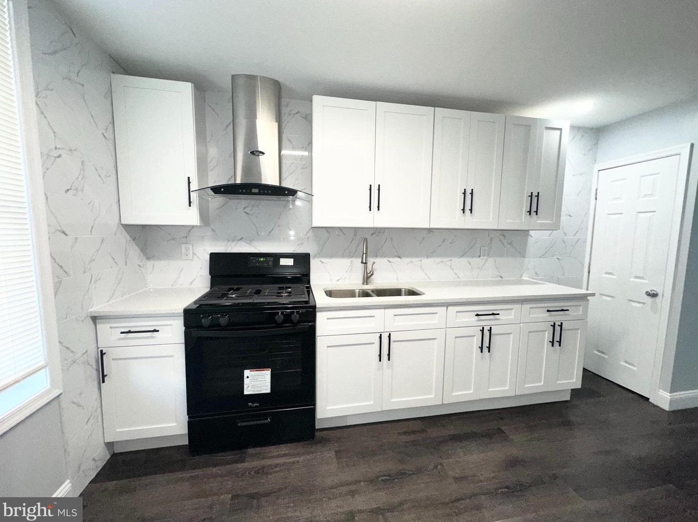 1546 Bailey St, Philadelphia PA 19121-2605 exterior