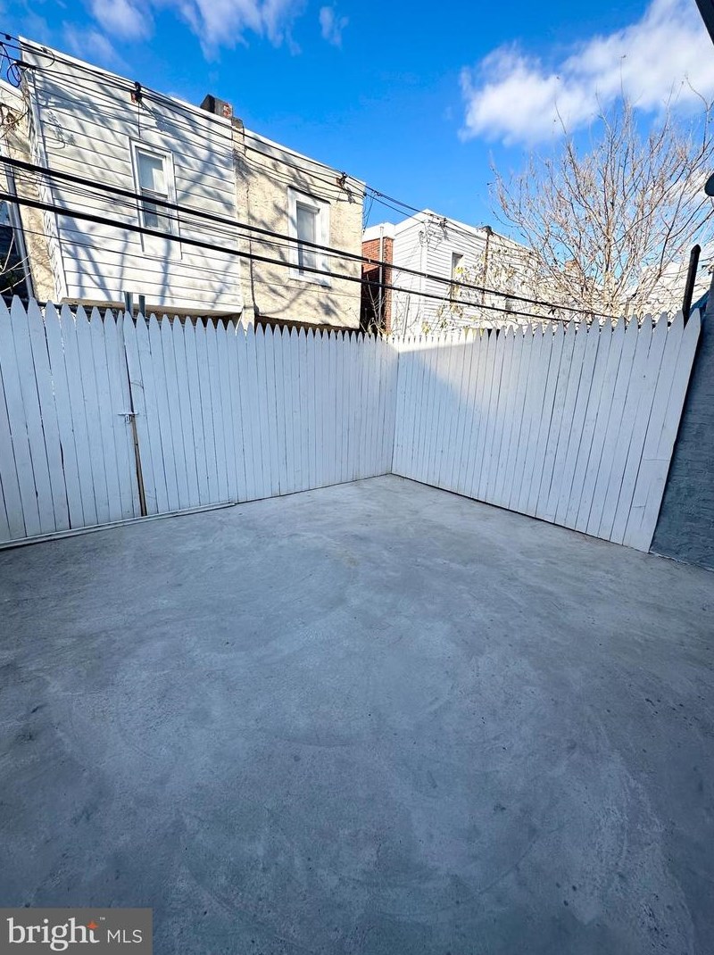 1546 Bailey St, Philadelphia PA 19121-2605 exterior