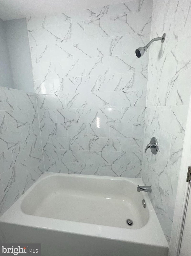 1546 Bailey St, Philadelphia PA 19121-2605 exterior