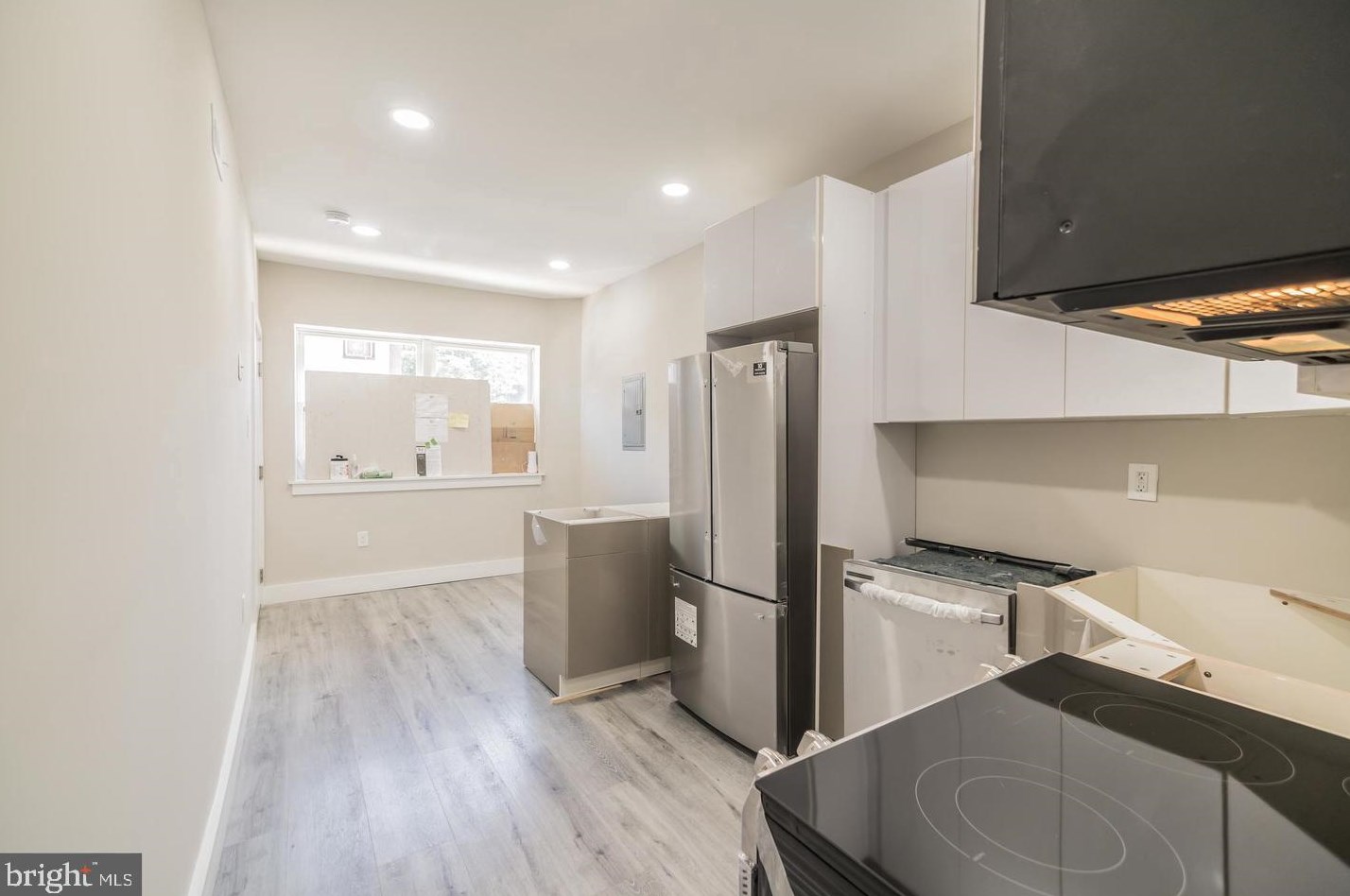 1254 S 27th St #1, Philadelphia, PA 19146