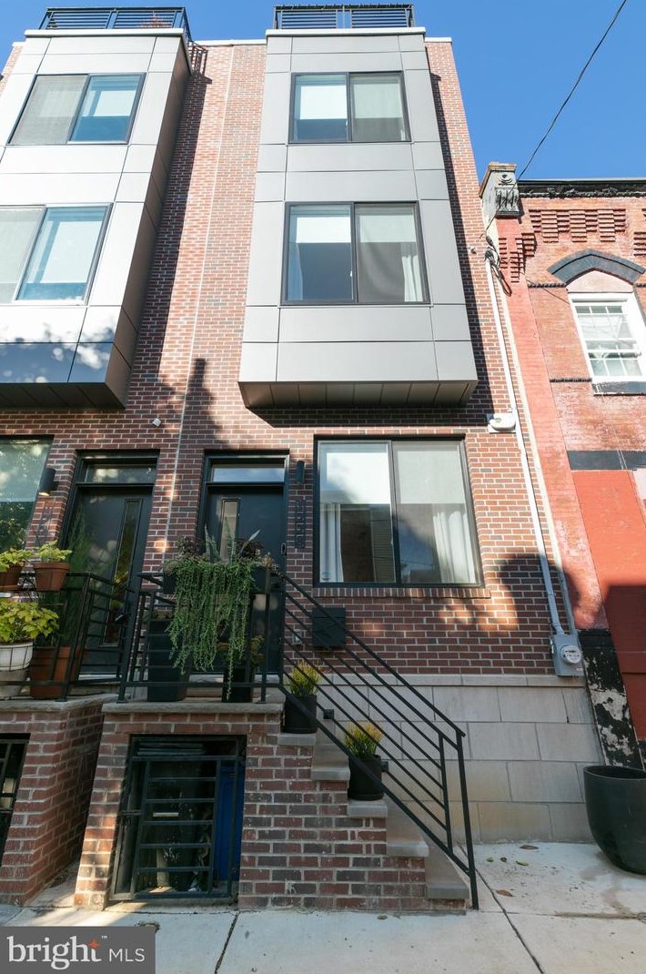 1228 N Dover St, Philadelphia, PA 19146