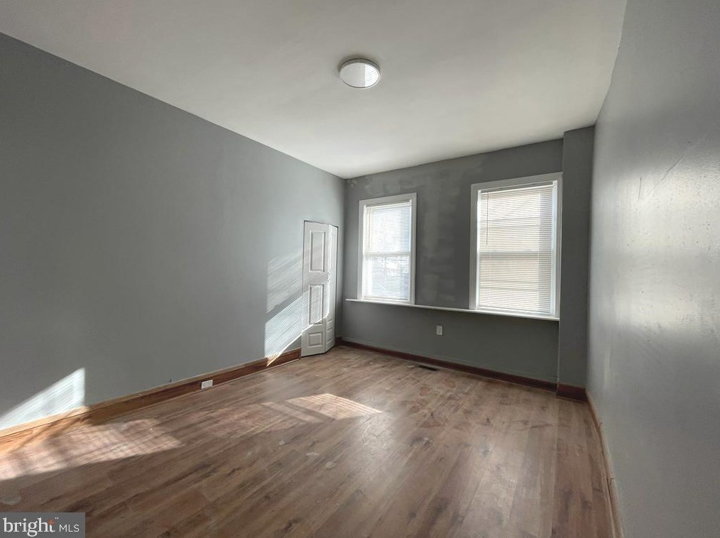 2420 Duncan St, Philadelphia PA 19124-4112 exterior