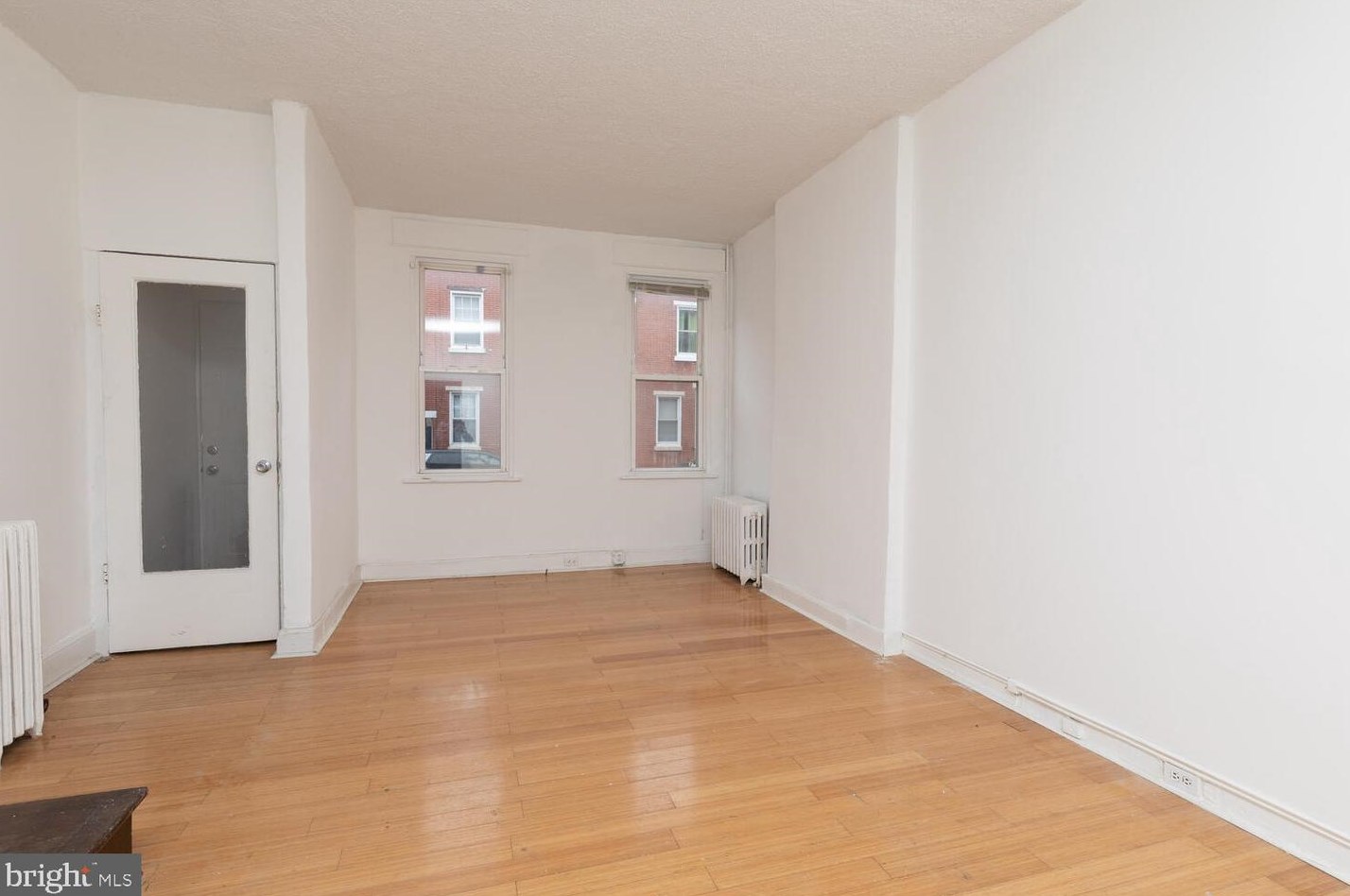 330 Dickinson St, Philadelphia, PA 19147