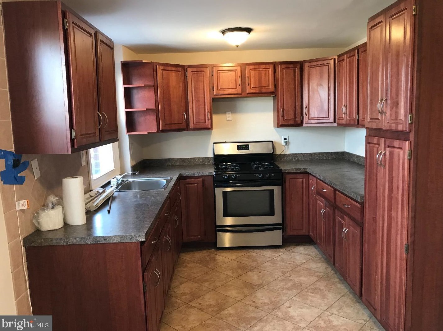 2807 Willits Rd, Philadelphia, PA 19114