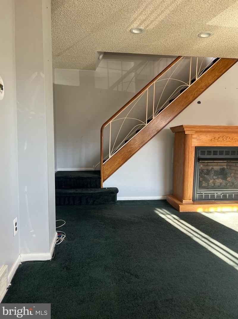 11818 Basile Rd, Philadelphia, PA 19154-2523