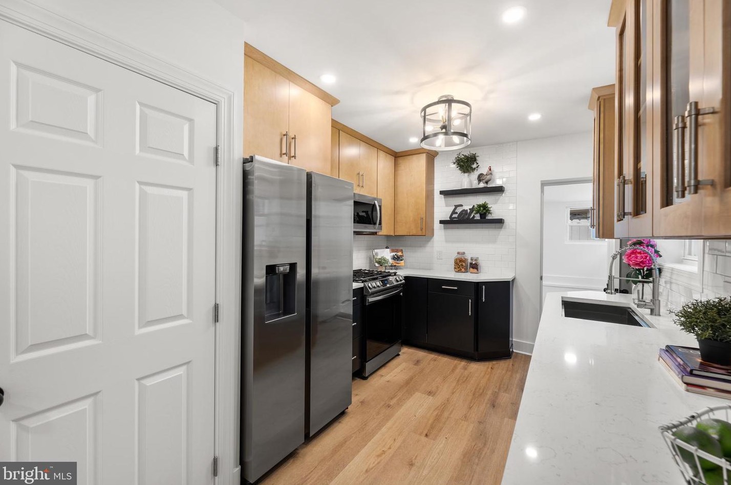 2972 Salmon St, Philadelphia PA  19134-5723 exterior
