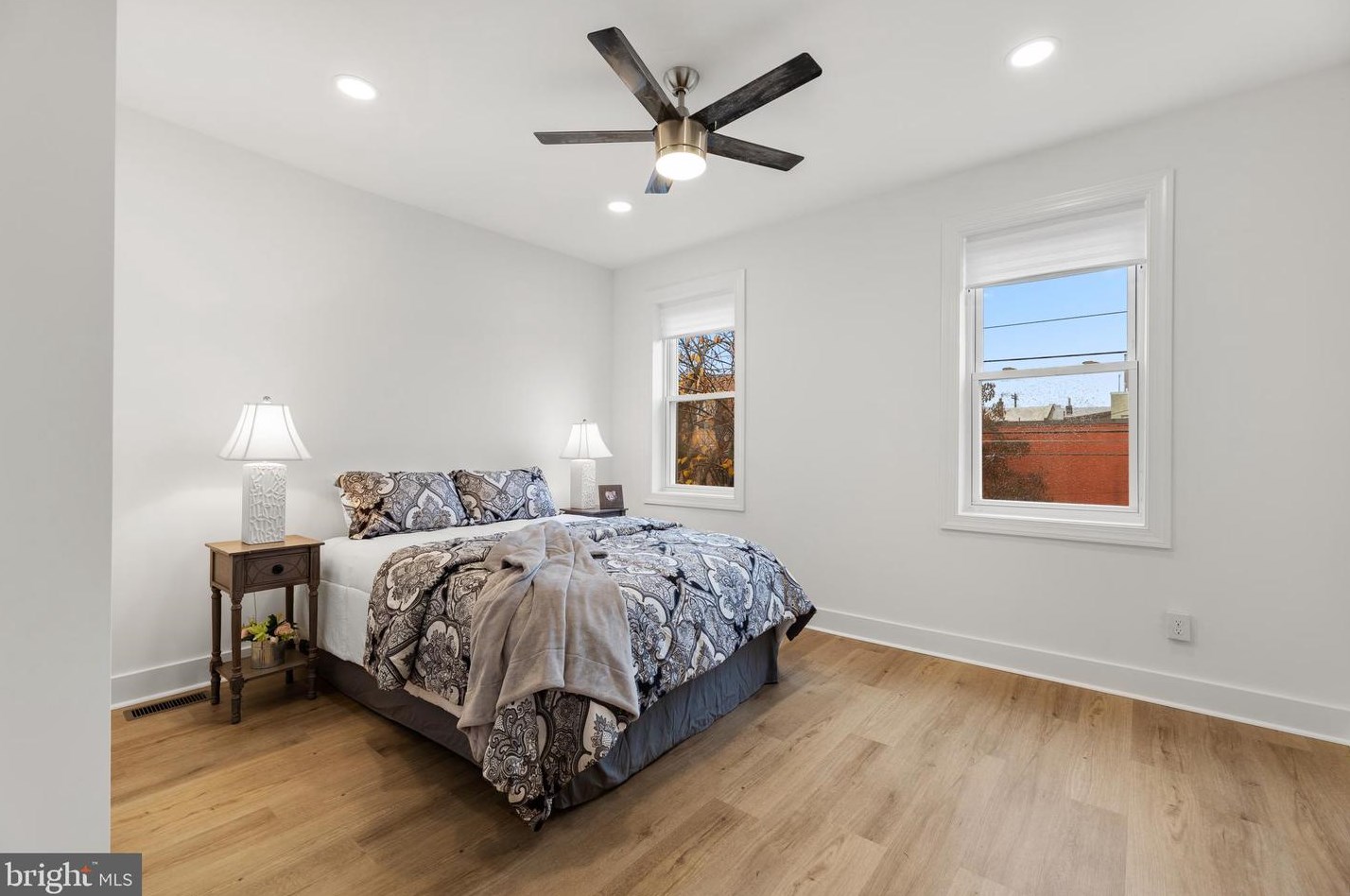 2972 Salmon St, Philadelphia PA  19134-5723 exterior