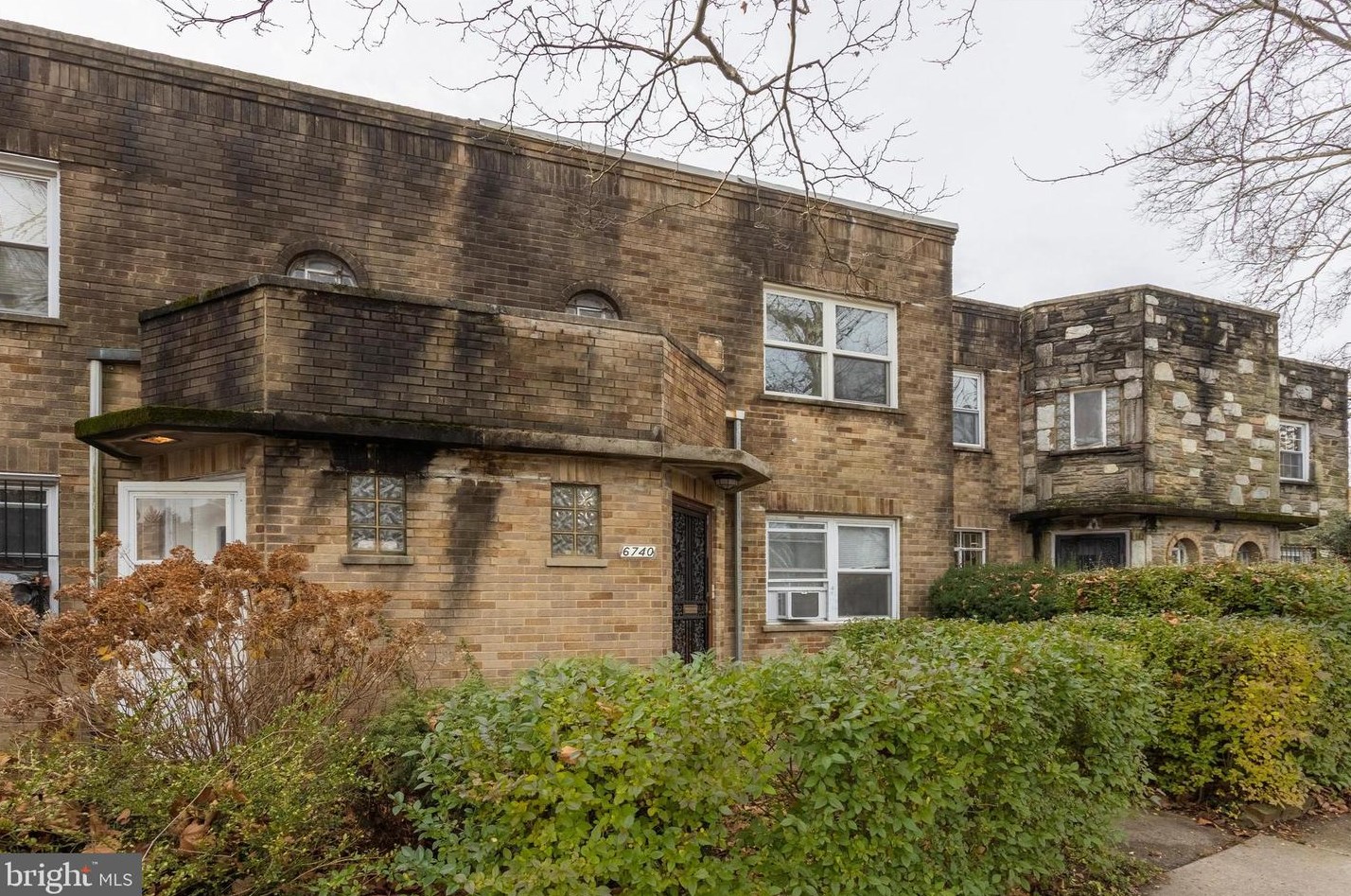 6740 Blakemore St, Philadelphia, PA 19119-1401